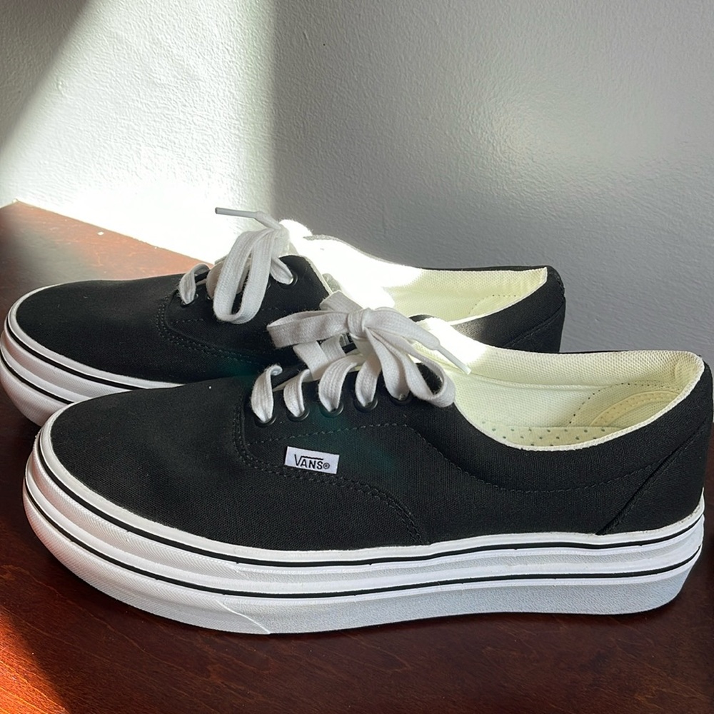 Vans new black classic platform stack shoe women’s 10.5 men’s 9